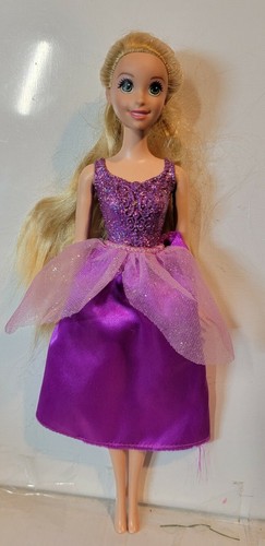Disney store barbie - store,