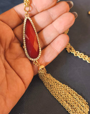 lunga collana dorata vintage