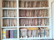 LOTTO DISCHI 45 GIRI CASELLI  BATTISTI CELENTANO JOVANOTTI I NEW TROLLS VANONI