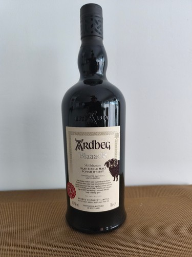 Ardbeg blaaack 2020 committee - 2020,
