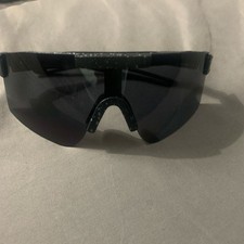 Occhiali da sole sportivi