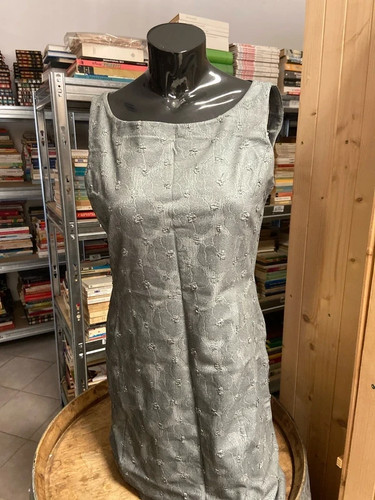 Abito smanicato grigio - , tubino