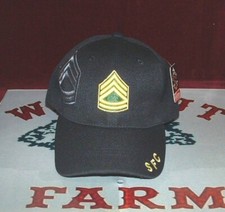 Berretto a sfera nero ricamato