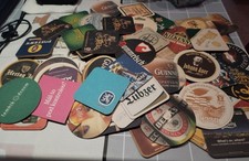 SOTTO BICCHIERI DA BIRRA DA COLLEZIONE NOVANTA PEZZI EUROPEI