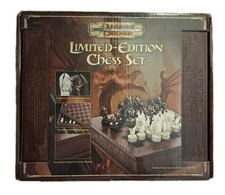 DUNGEONS & DRAGONS SET SCACCHI