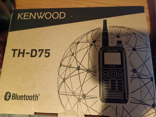 D75 144 430 mhz doppia - /,
