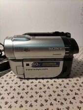 Sony DCR-DVD110E MiniDV / DVD Camcorder Handycam 40x Optical Zoom Zeiss Hybrid