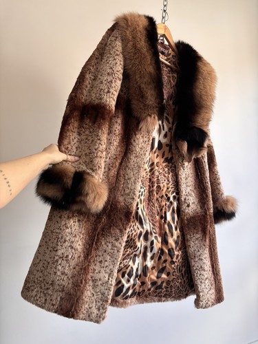 Cappotto medio lusso vintage
