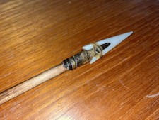 Antica freccia fatta a mano