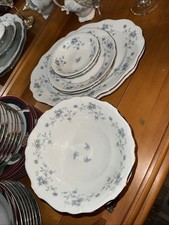 Set piatti ghirlanda blu