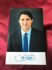 Autoaperto-Autografo JUSTIN TRUDEAU-Primo Ministro CANADA-foto ufficiale firmata!