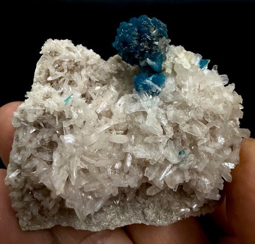 Cavansite raro cristallo blu