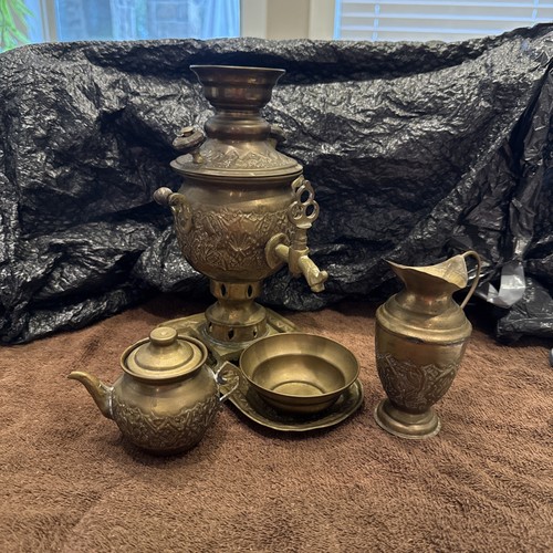 Antico servizio samovar