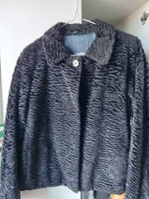 MAX MARA Giacca nera, eco astrakan,Taglia 42,usata