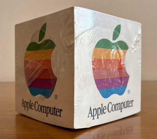 Apple computer note cube - note,