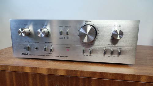 Amplificatore integrato akai - amplificatore,