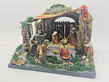 Presepe Artigianale – Natività con Grotta e Personaggi Tradizionali