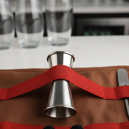 Set barman con - con, in