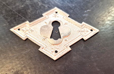 Bocchetta Chiave per Mobili in Ottone Colore Argento mm. 70x47 VINTAGE