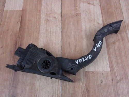 Volvo v40 2017 acceleratore - v40,