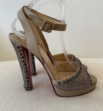 Christian Louboutin tacco nudo