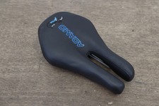 Sella triathlon TT 143mm ISM
