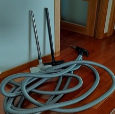 Accessori aspiratore centralizzato Disan: tubi, spazzole, aspiracenere 