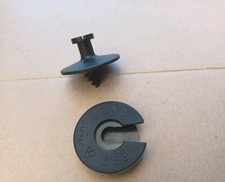 AUTO CLASSICHE CLIP A VITE CON BOTTONE ESTRAIBILE PER TAPPETI (NUOVO VEDI MISURE