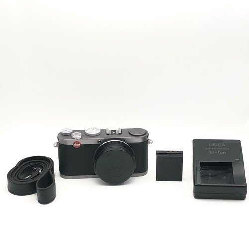 Leica 2 megapixel - leica, x