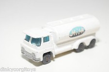 CAMION CISTERNA LATTE HUSKY