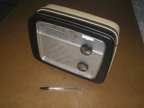Radio portatile vintage - radio,