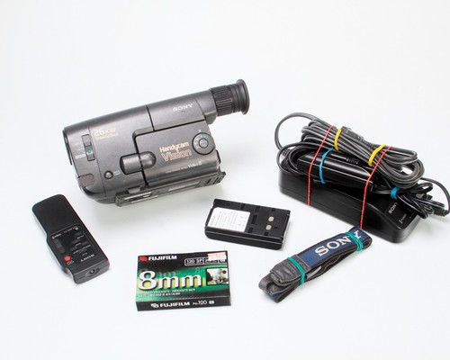 Sony handycam ccd trv212 - sony, ccd-trv212