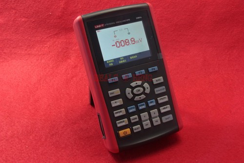 Uni utd1025cl lcd 1ch - 3,5",