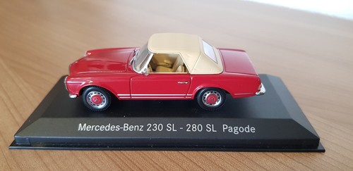 Minichamps mercedes - 1:43,