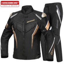 Giacca da moto e pantaloni da