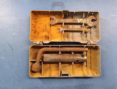 Fiat 500 cassetta kit attrezzi - 500,