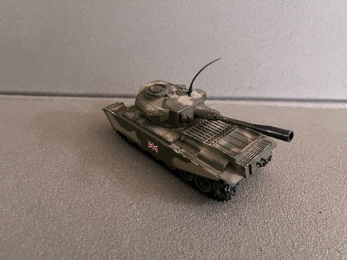 Antico carro armato militare
