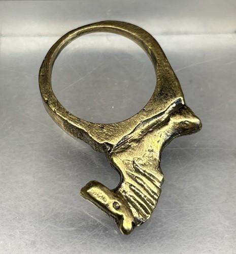 Anello antico stile romano - , in