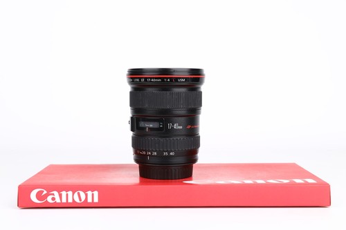 Canon 40mm usm - f4,