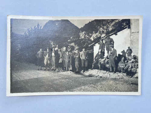 Gruppo escursionisti montagna - escursionisti,