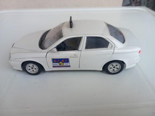 Alfa romeo 156 taxi burago - taxi,