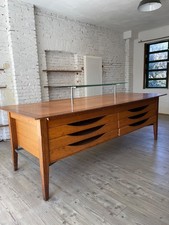 Mobile vintage anni '60 da negozio con espositore e cassetti