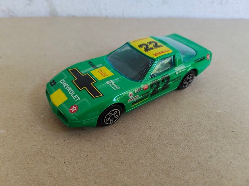 Burago chevrolet corvette - burago,