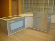 arredamento negozio usato bello elegante ed in ottimo stato