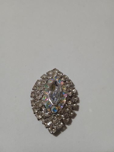 Spilla gioiello colore argento