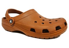 Zoccoli classici Crocs Cayman uomo cognac estivi mules slip on zoccoli