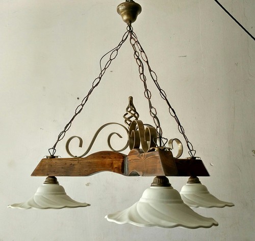 Lampadario rustico ferro legno