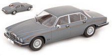 Modellino auto scala 1:18