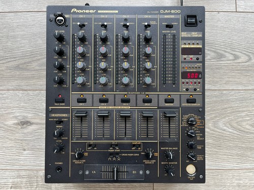 Pioneer djm 600 - dj, mixer