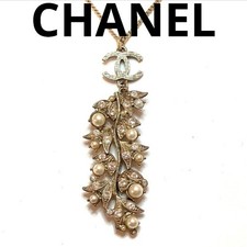 Collana con ciondolo perle oro